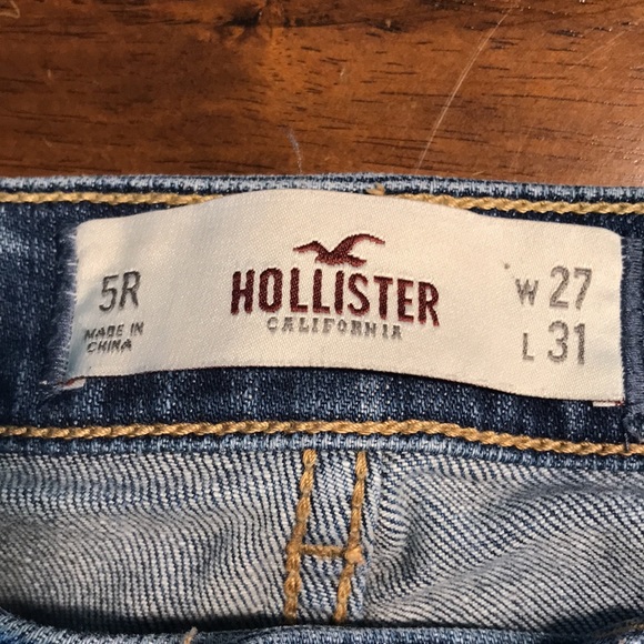 Hollister Distressed Skinny Jeans - Picture 5 of 10
